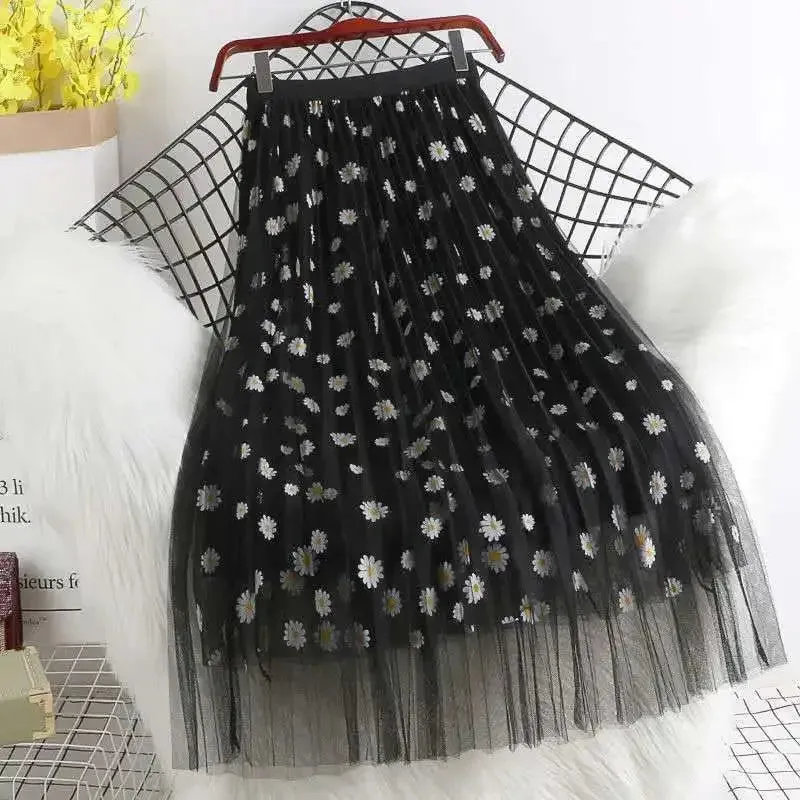 LVSANW Skirts Women Daisy-printed Ins Mesh A-line Loose 3 Layers Half-body Womens Elegant Ladies Pleated Long Midi Faldas Slim Simple