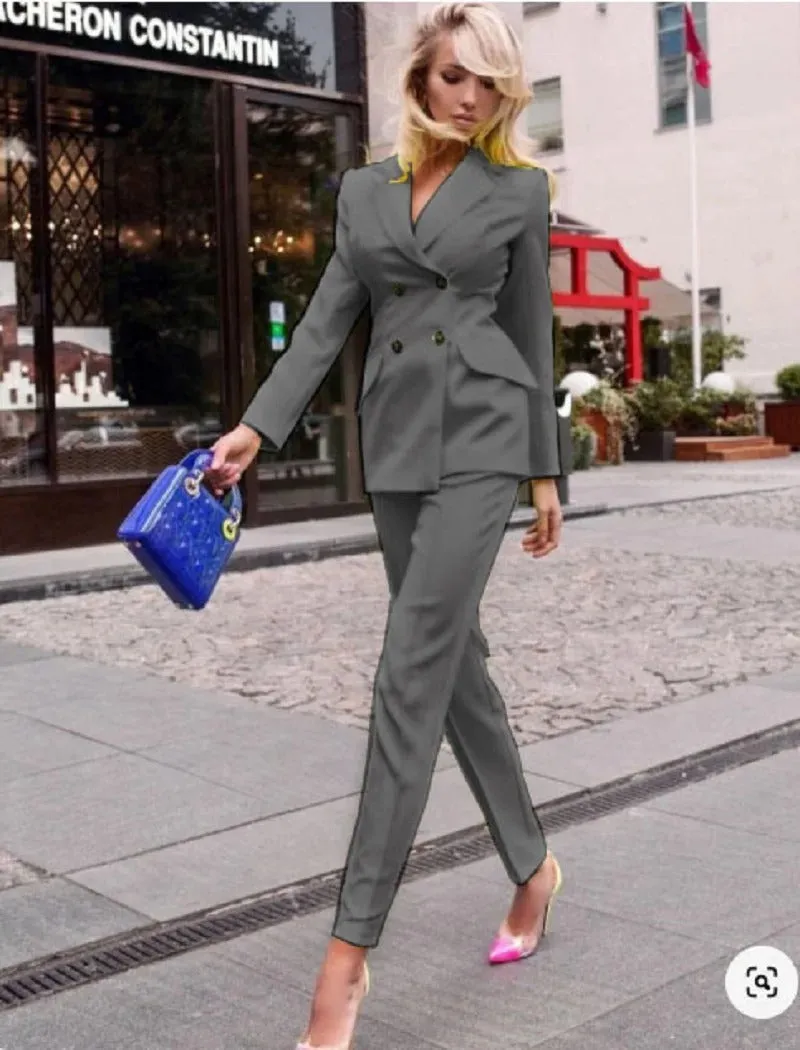 Sophisticated and Modern Women Two-Piece Pant Suit Set Custom Size Supported