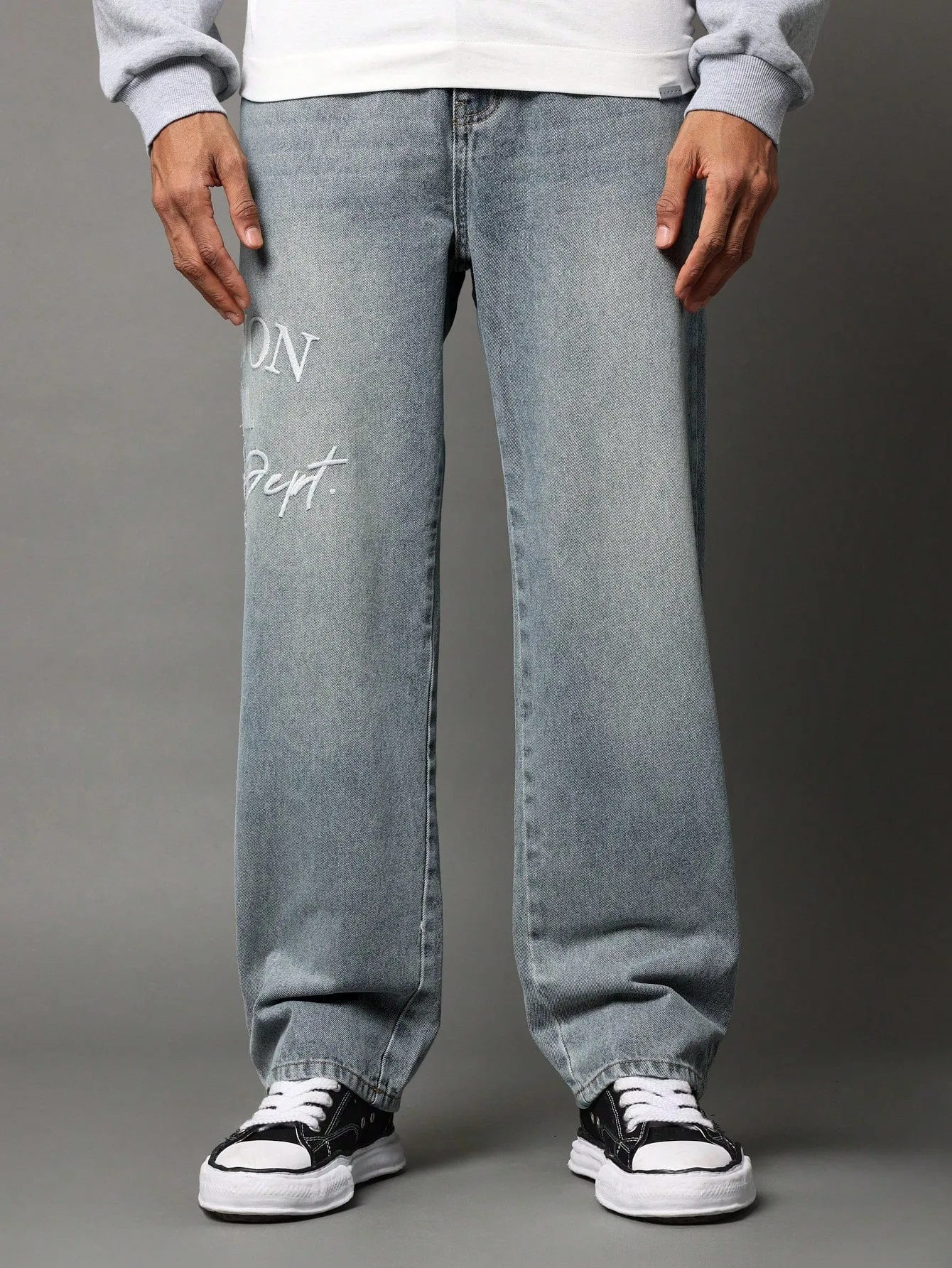 Straight Fit Washed Jean With Embroidery