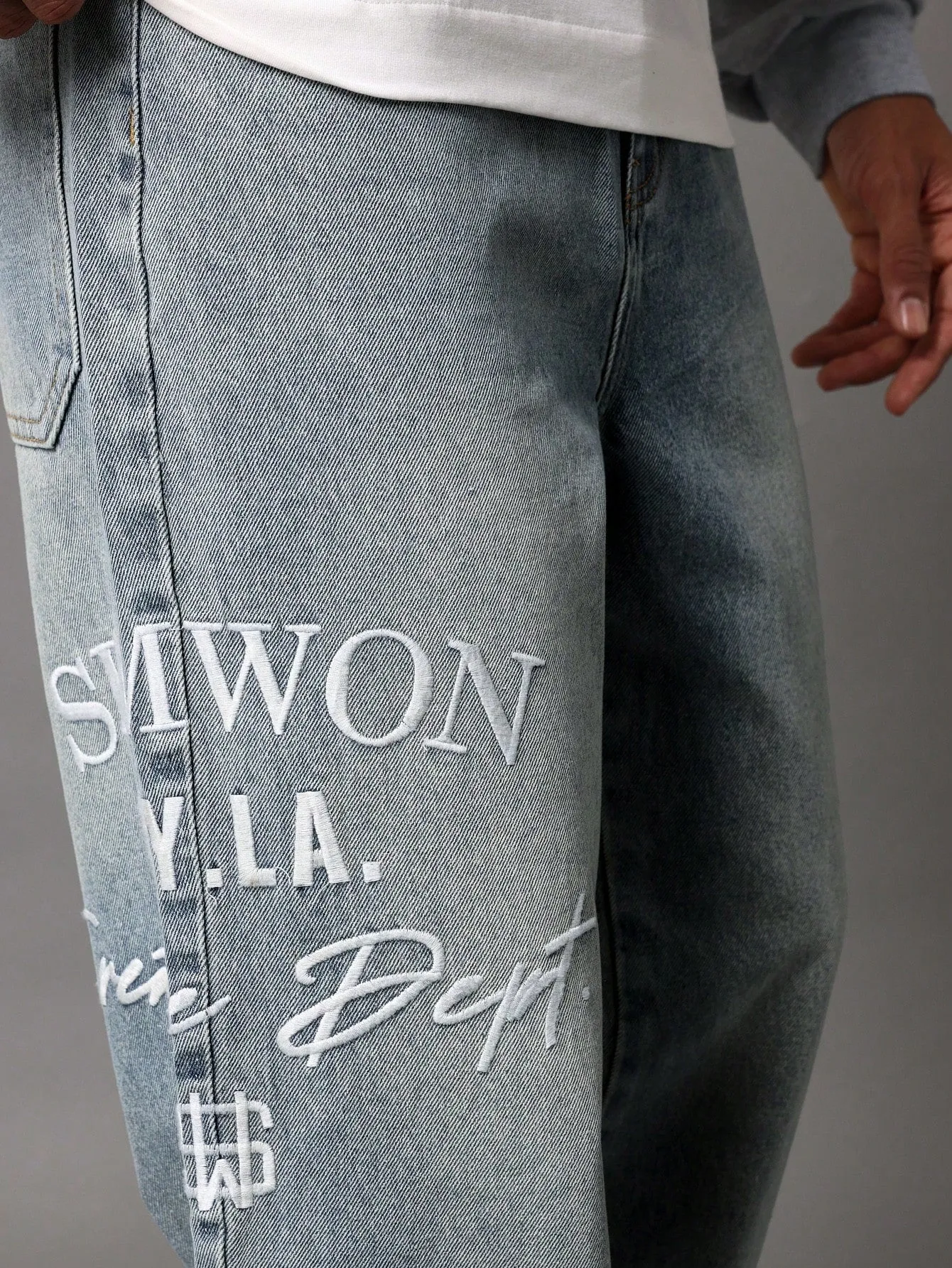 Straight Fit Washed Jean With Embroidery