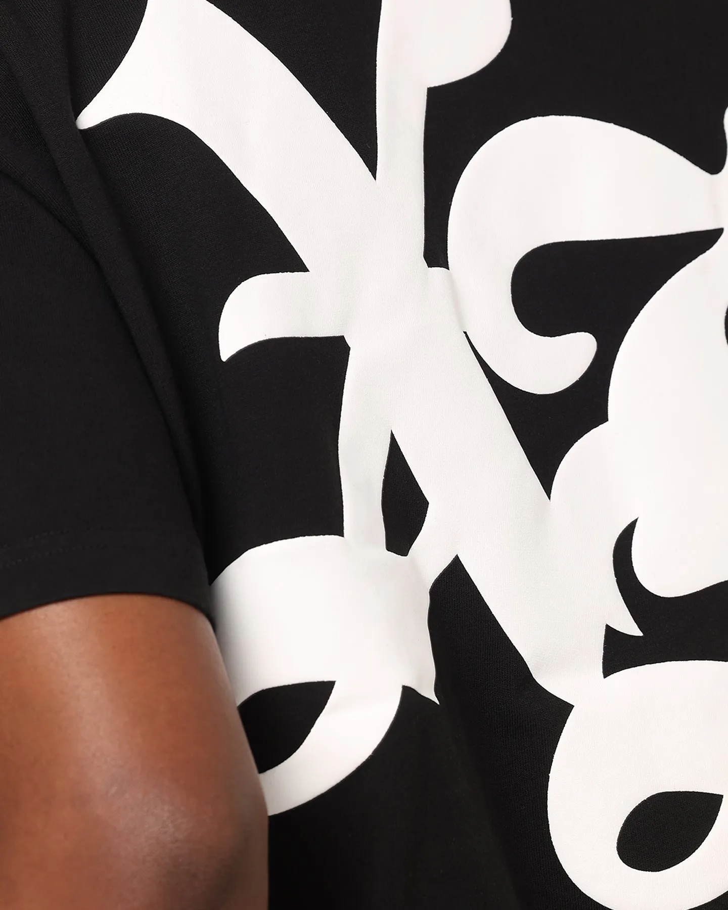X-Large Old English Short Sleeve T-Shirt Pigment Black